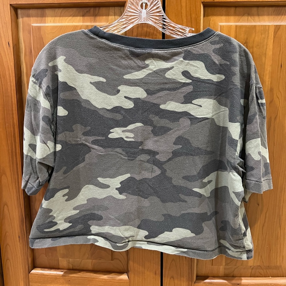 camo t-shirt